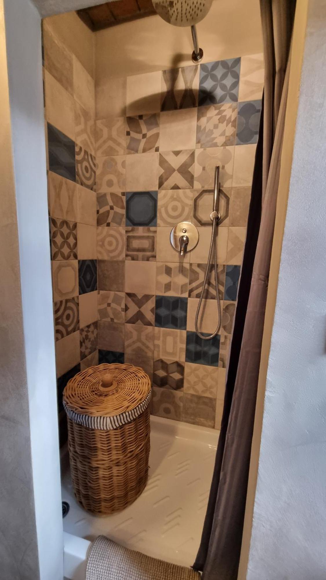 Il Piccino 29, Esperienza Romantica In Borgo.... Montescudaio Ngoại thất bức ảnh